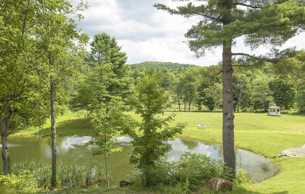 On The River Inn Woodstock Luaran gambar