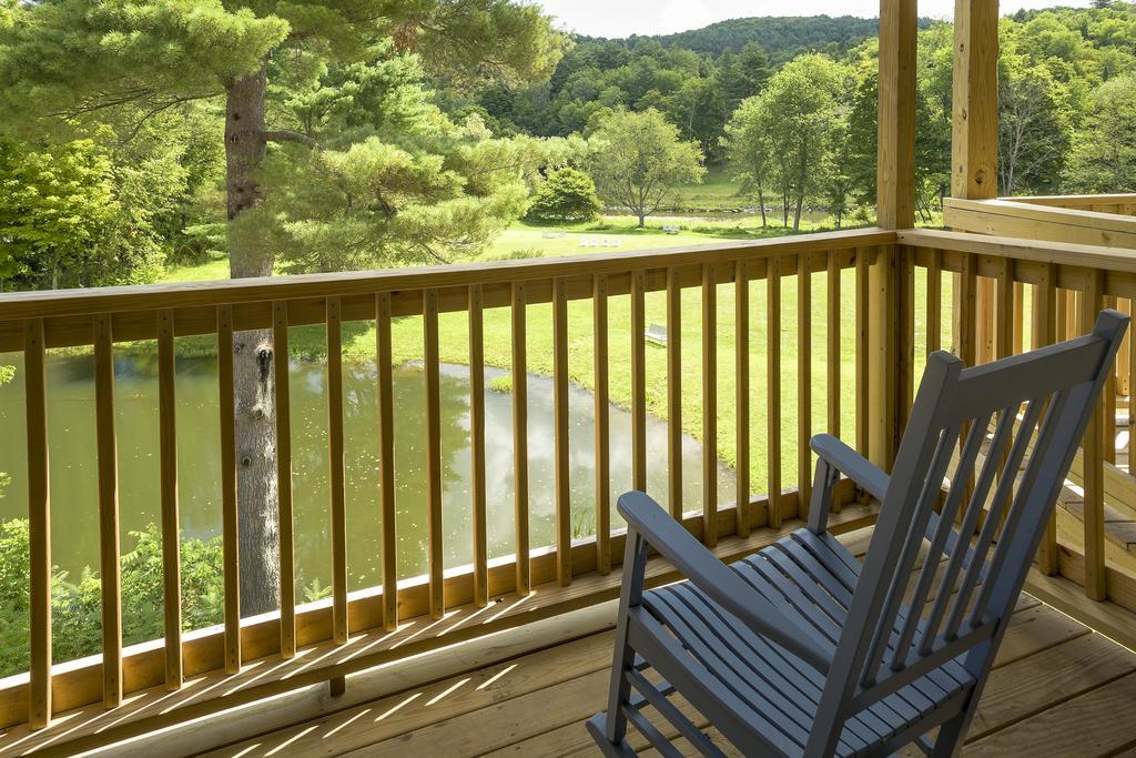 On The River Inn Woodstock Luaran gambar